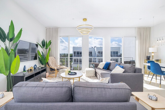 Photo - 111 SE 2nd St Unit 401