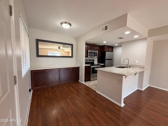 1014 E Spence Ave Unit 101