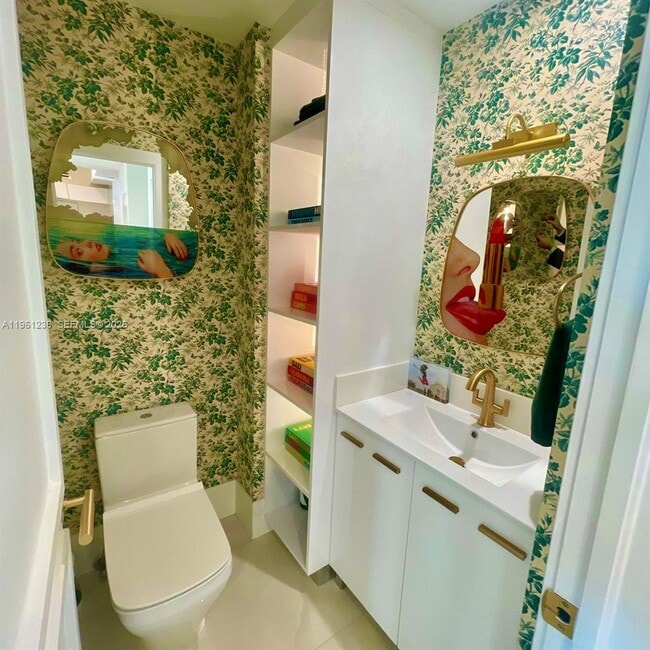 Photo - 888 Brickell Key Dr Unit 802