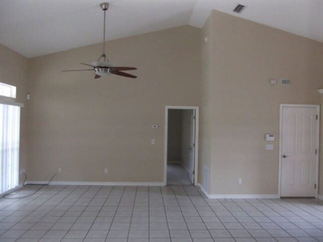 Photo - 162 Barrington Dr Casa