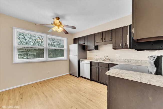 Photo - 4032 216th St