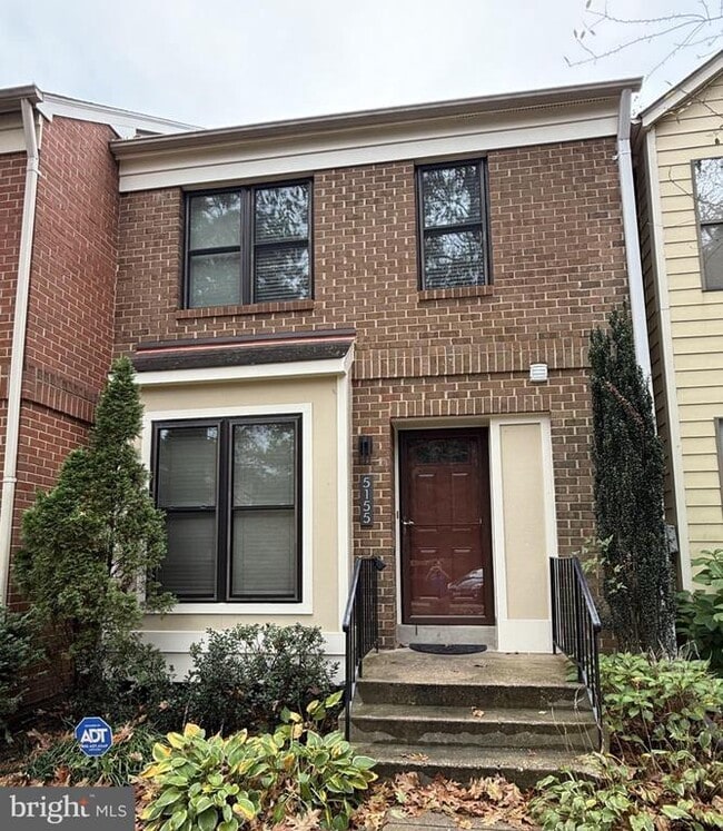 Building Photo - 5155 King Charles Way