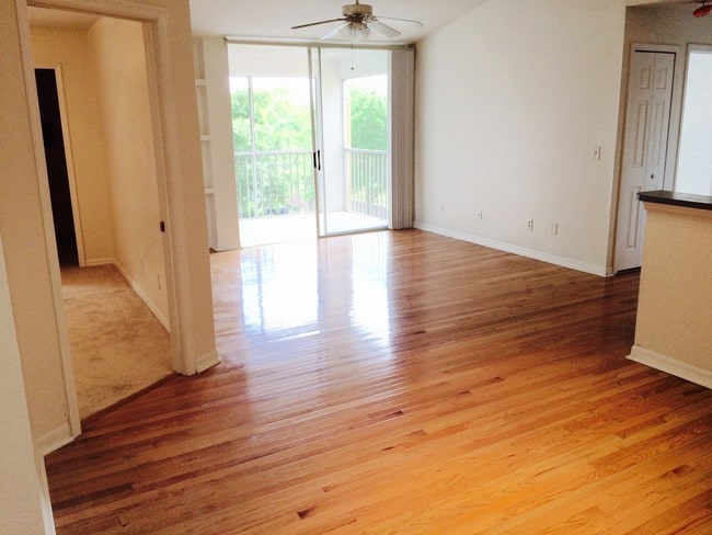 Photo - 7524 Seurat St Unit 301