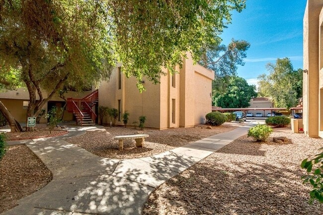 Photo - 3131 W Cochise Dr