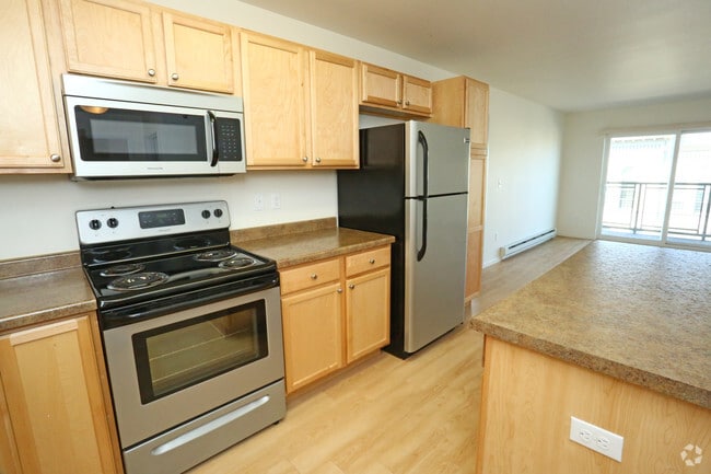 2HAB, 2BA - 1,020 ft² - Collins Place Apartments