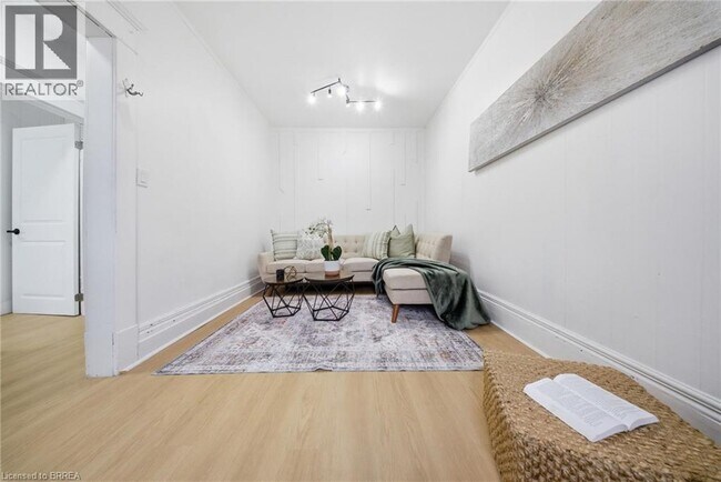 Photo - 232 Grey St