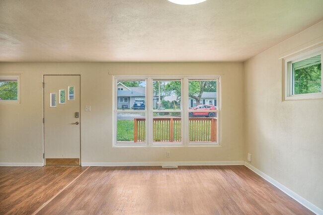 Photo - Mahomet | Renovated 2 Bed / 1 Bath Home