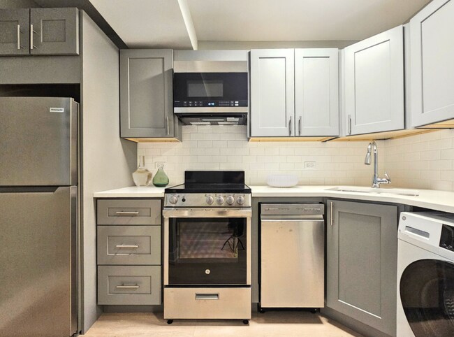 Photo - 1225 N La Salle Dr