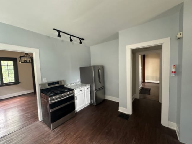 Photo - 223 Woolper Ave