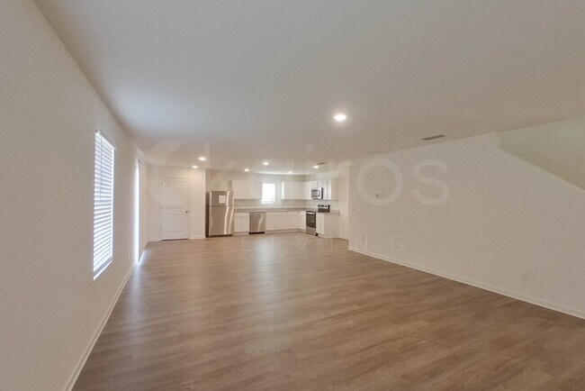 Photo - 103 Flat Rock Ml Trl