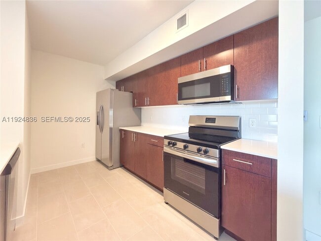 11239 NW 4th St Unit B1.3