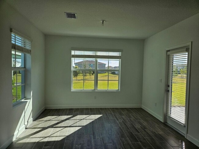 Photo - 19672 WHISPERING CREEK Rd