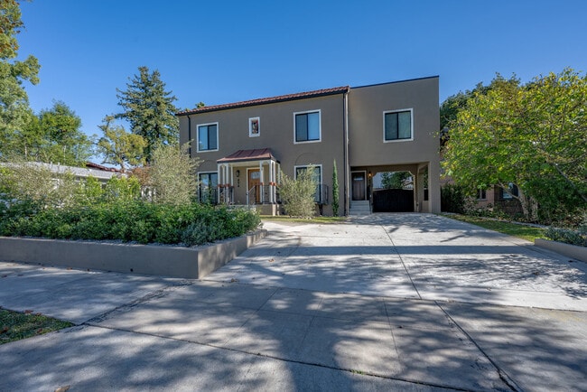 Building Photo - 494 S Marengo Ave Unit 494