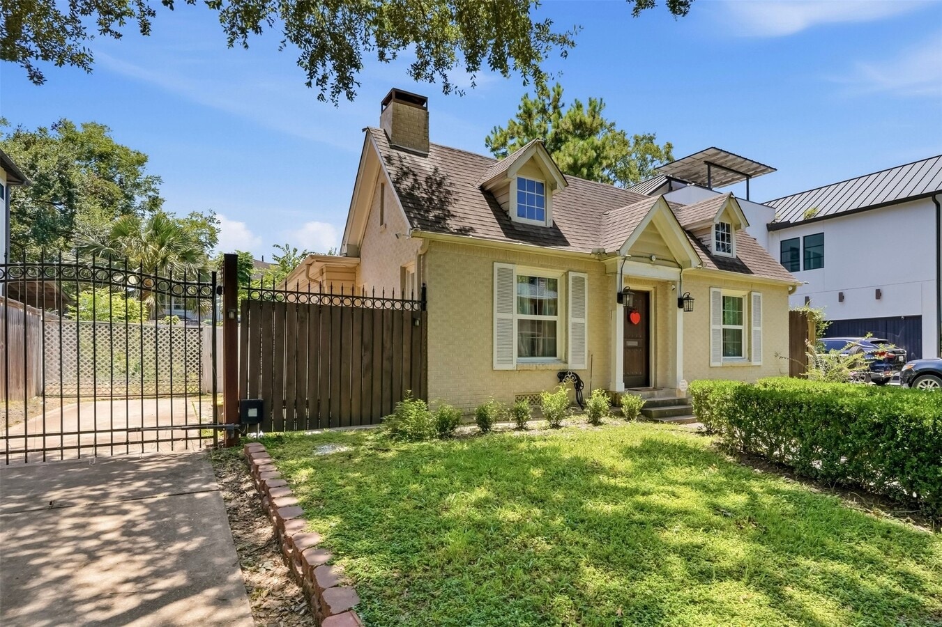 Photo - 3117 Albans Rd
