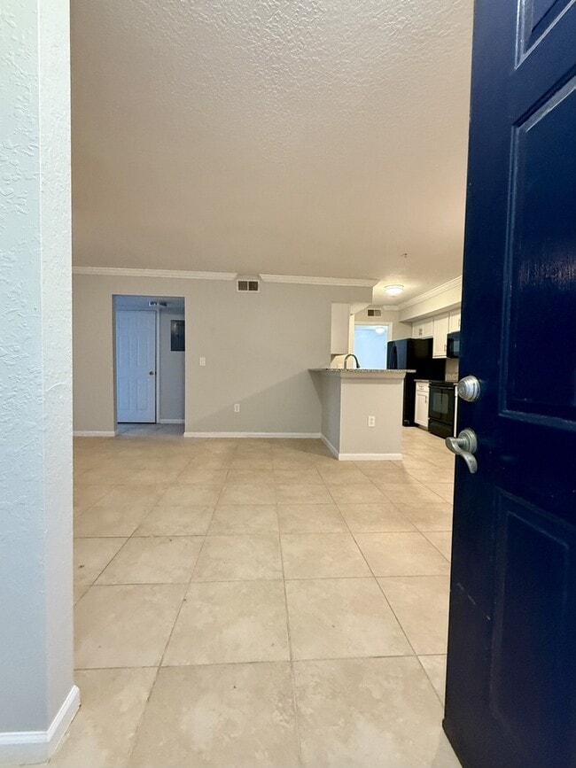 Photo - 800 Boardwalk Dr