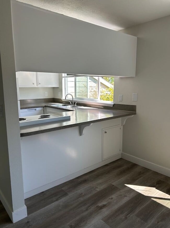 Woodview Village Apartments