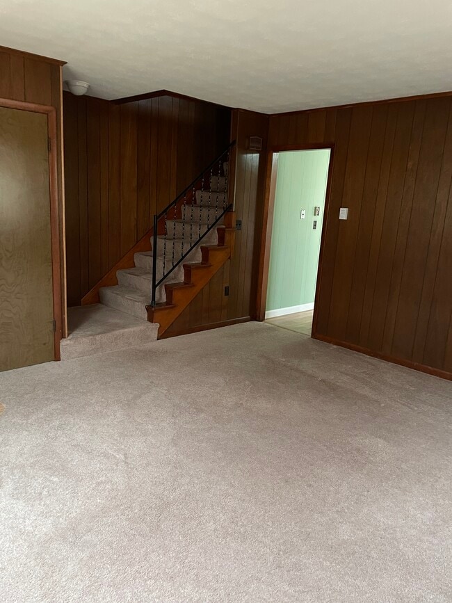 Photo - Ellen Lane Apartments Unit 104