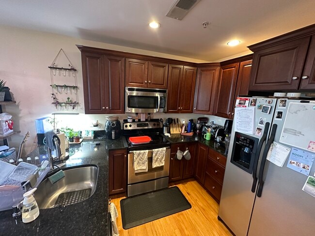 Photo - 100 Fellsway W Unit 2