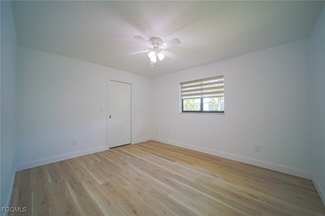 Photo - 1250 Riverbend Dr