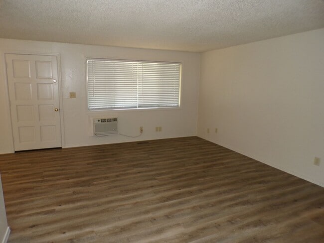 Photo - 18-2 Unit B