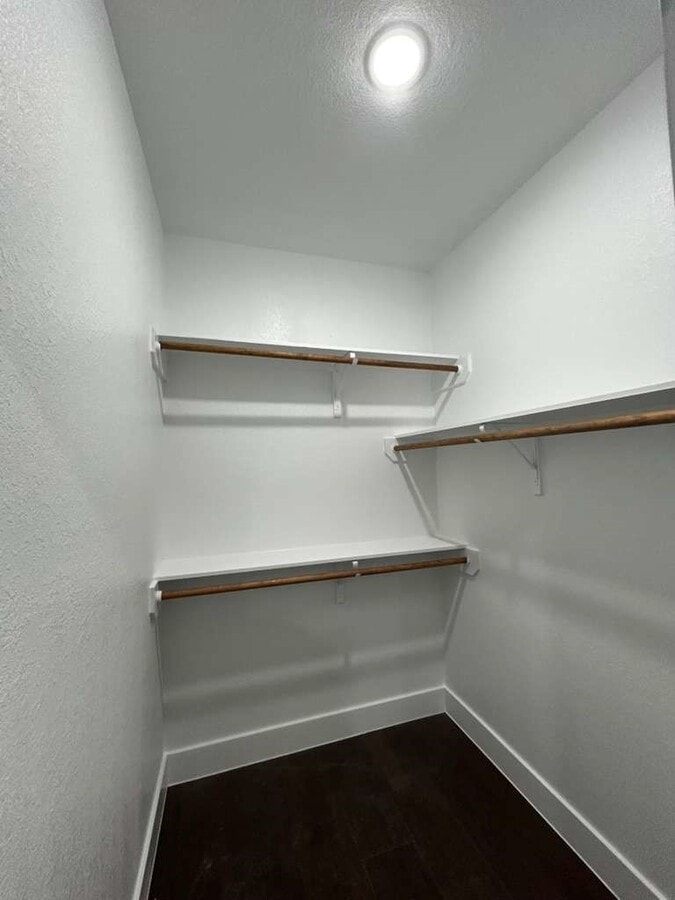 Photo - 704 Avenue I