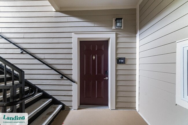 Photo - 655 W Mallard Creek Church Rd Unidad 04-108