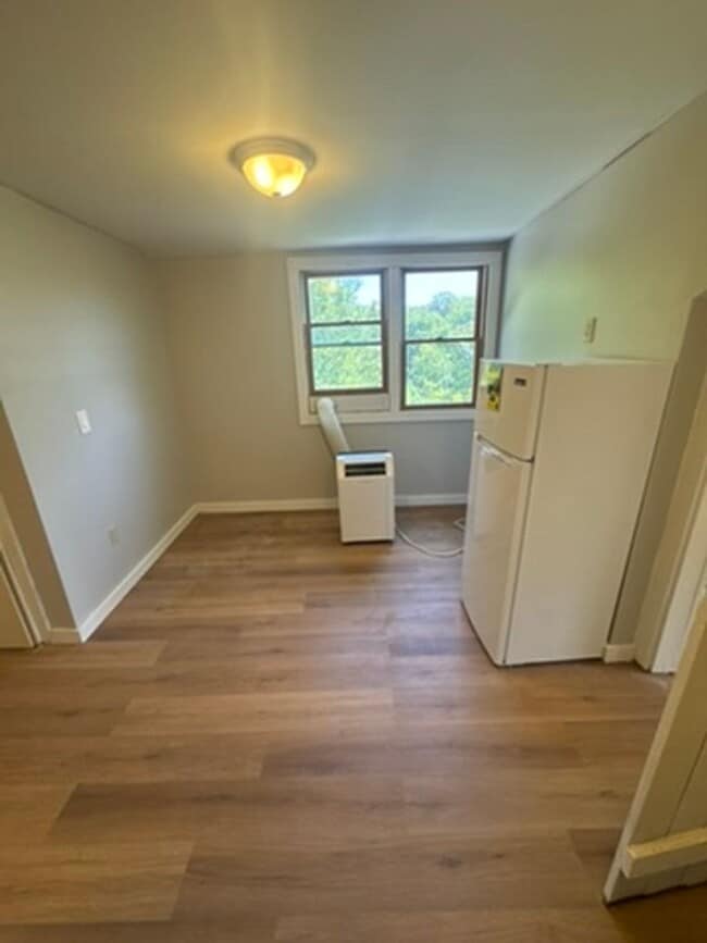 Photo - 12 Harwinton Ave Unit 3