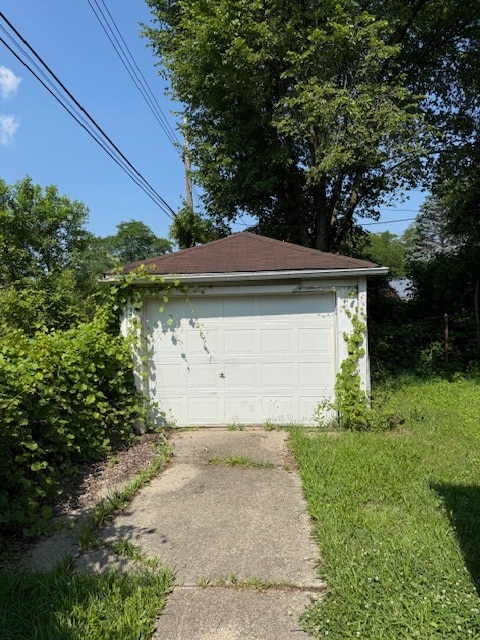 Photo - 9525 Robson St