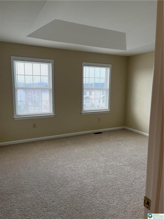 Photo - 338 S Oak St