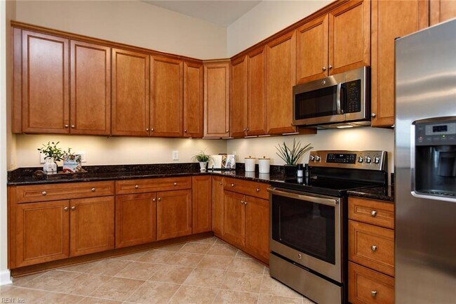 Photo - 670 Town Center Dr Unit 405