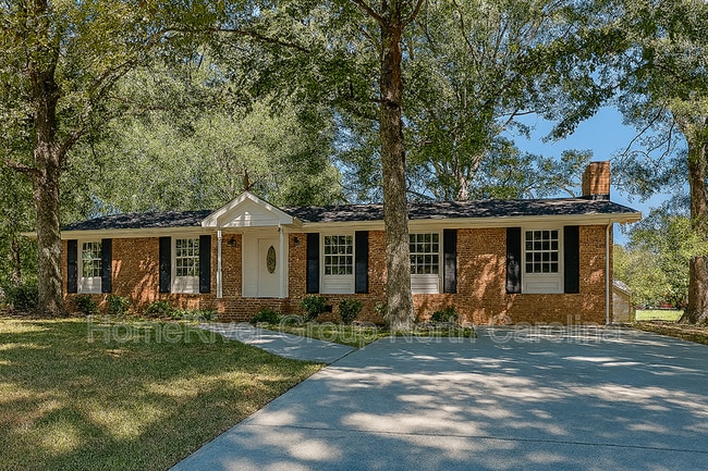 Building Photo - 136 Old Meadowbrook Rd Rental