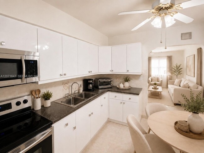 Photo - 307 N 28th Ave