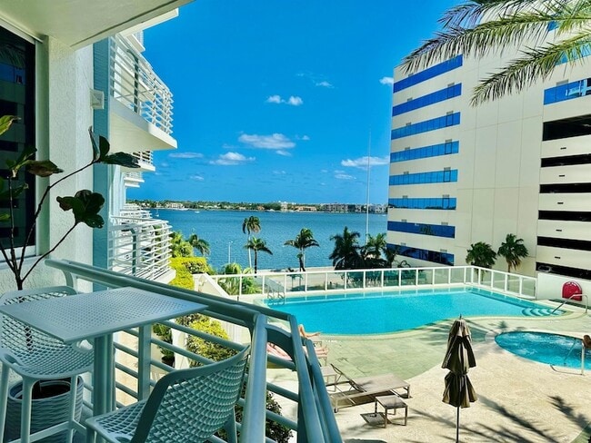 Building Photo - 1551 N Flagler Dr Unit 614 Rental