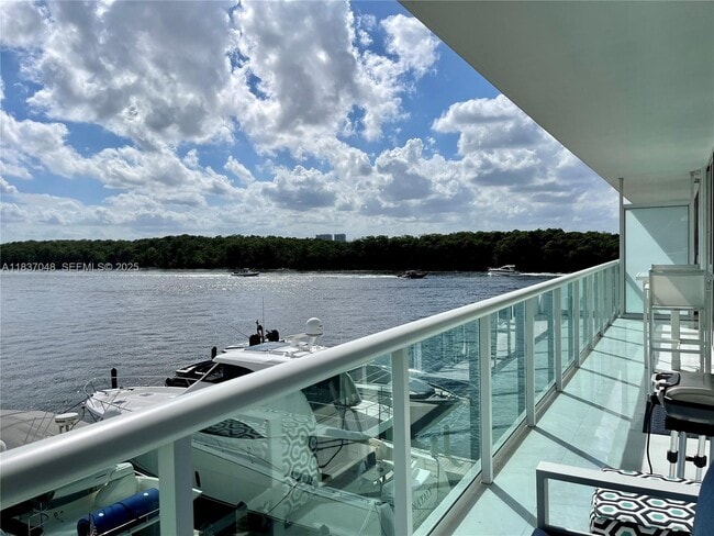 Photo - 400 Sunny Isles Blvd Unit 305