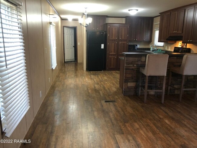 Photo - 8899 Fusilier Rd
