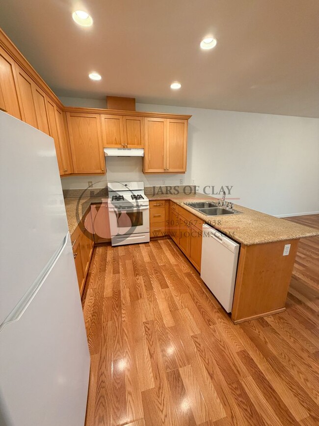 Photo - Norway- 345-351 Unit 347