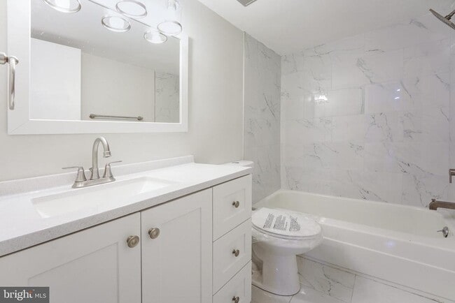 Photo - 1521 Colonial Dr Unit 104