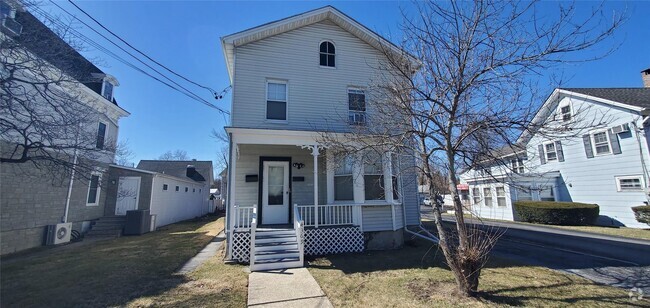 Building Photo - 4369 Albany Post Rd Unit 1 Rental