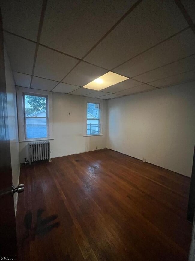 Photo - 577 Tremont Ave