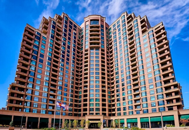 Building Photo - 8100 E Union Ave Unit 201