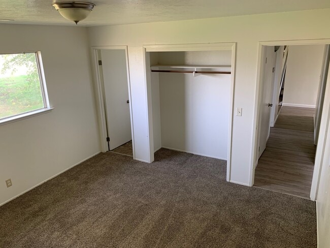 Photo - 13560 Iona Ave