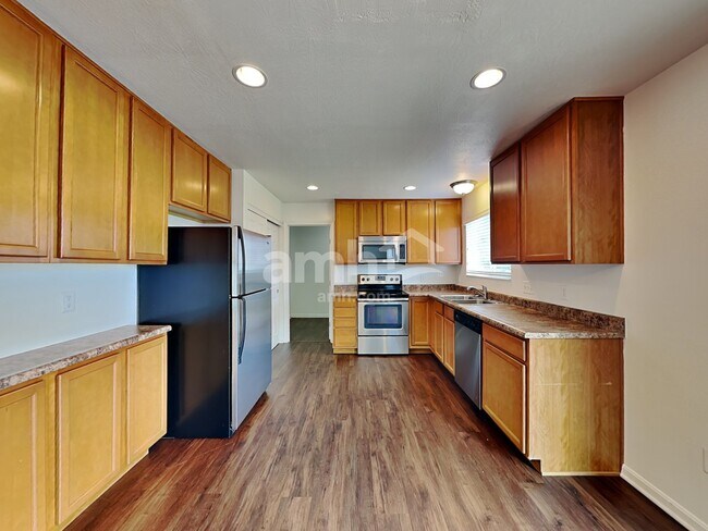 Photo - 6718 Waverly Park