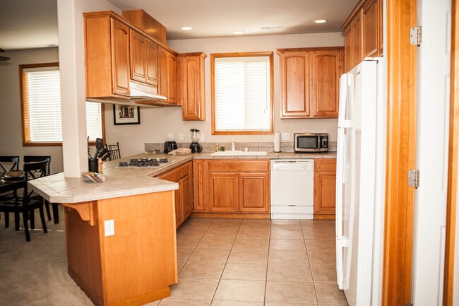 Photo - 4 Bedroom Townhome in South Richland