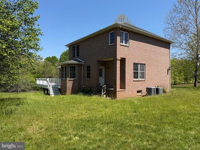 Photo - 39 N Friendship Ct
