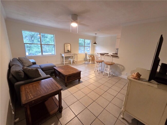 Photo - 800 Mallery St Unit B 10