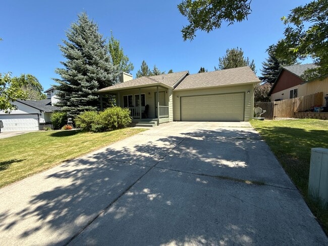 Bring the Dog, SW Old Mill Area 3 Bdrm, 2 ... - Bring the Dog, SW Old Mill Area 3 Bdrm, 2 ... House