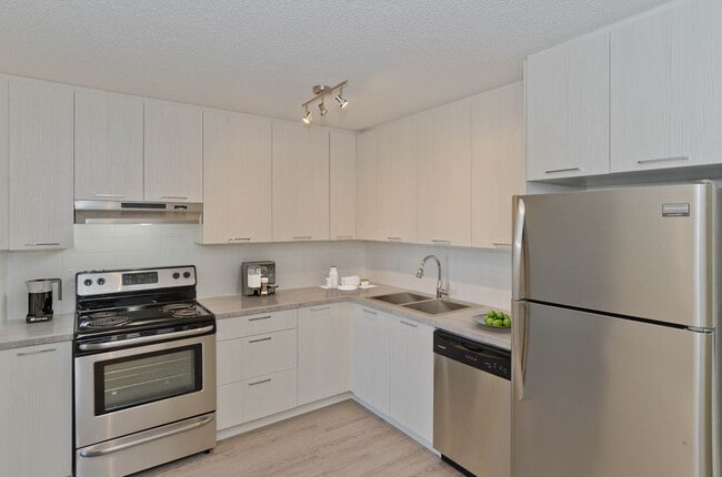 Photo - McKinnon Manor Apartments