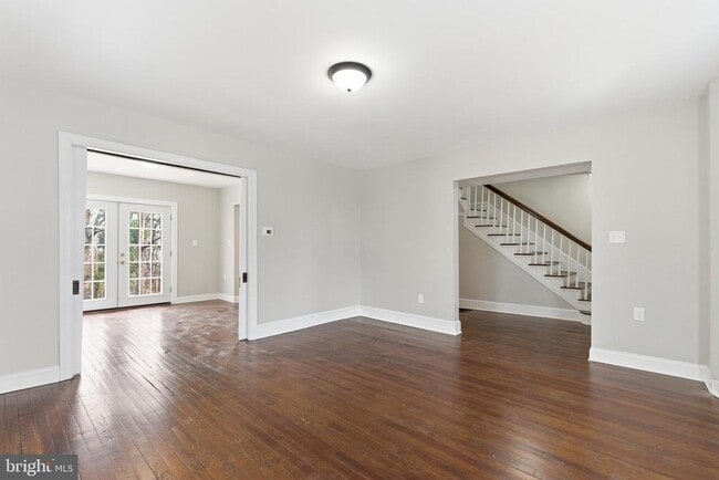 Photo - 520 S Kent St