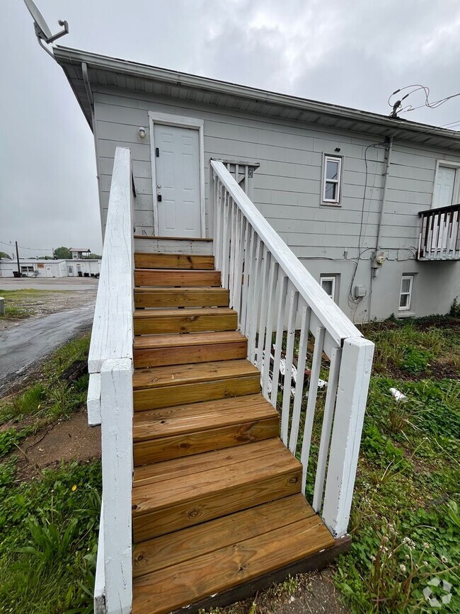 Building Photo - 53 E Rosewood Dr Unit 53 Rental