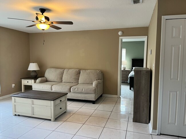 Photo - 111 Rosewood Ct